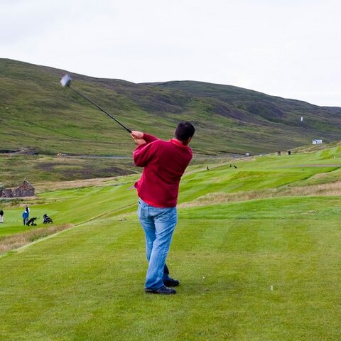 Teeing off at the 8th. Shetland Open 2006.